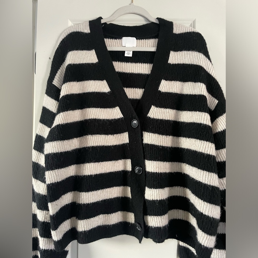 h&m black and cream striped button cardigan